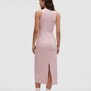 Lululemon All Aligned Ribbed Midi Dress
Pink | Size: 6